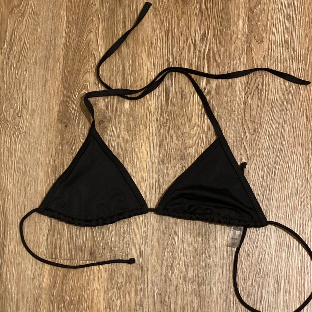 Victoria’s Secret bikini top